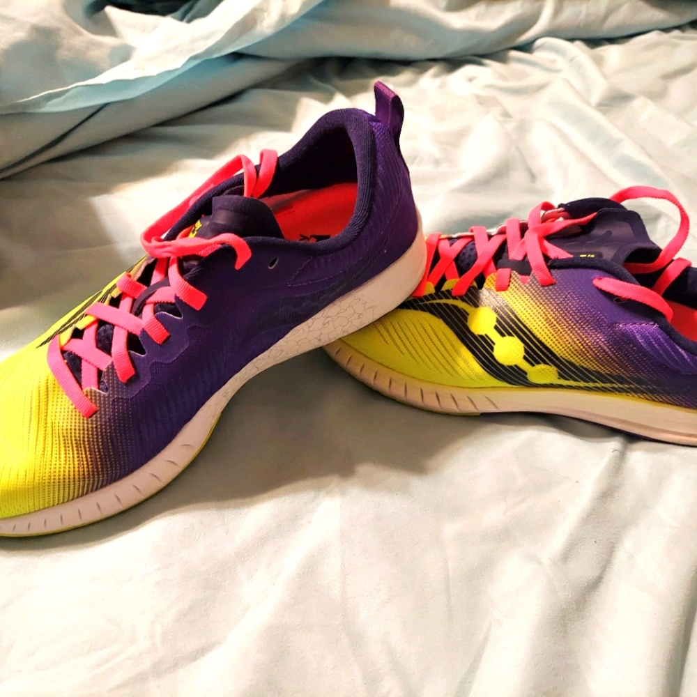 Women's athletic shoes
